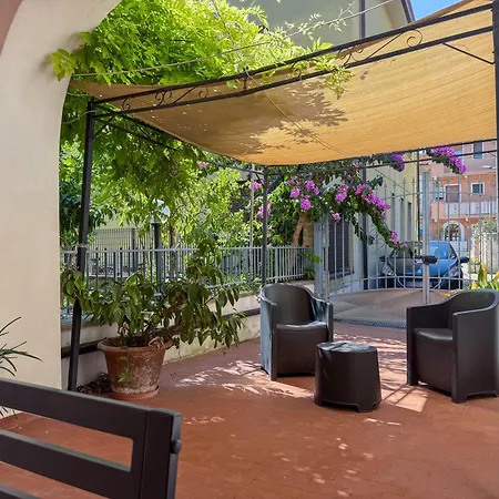 Vila Bouganville - Vista Mare In Pieno Centro